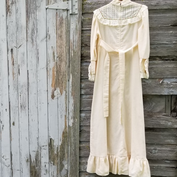 Hoot Owl 60s 70s Vintage Wedding Dress - Picture 6 of 8